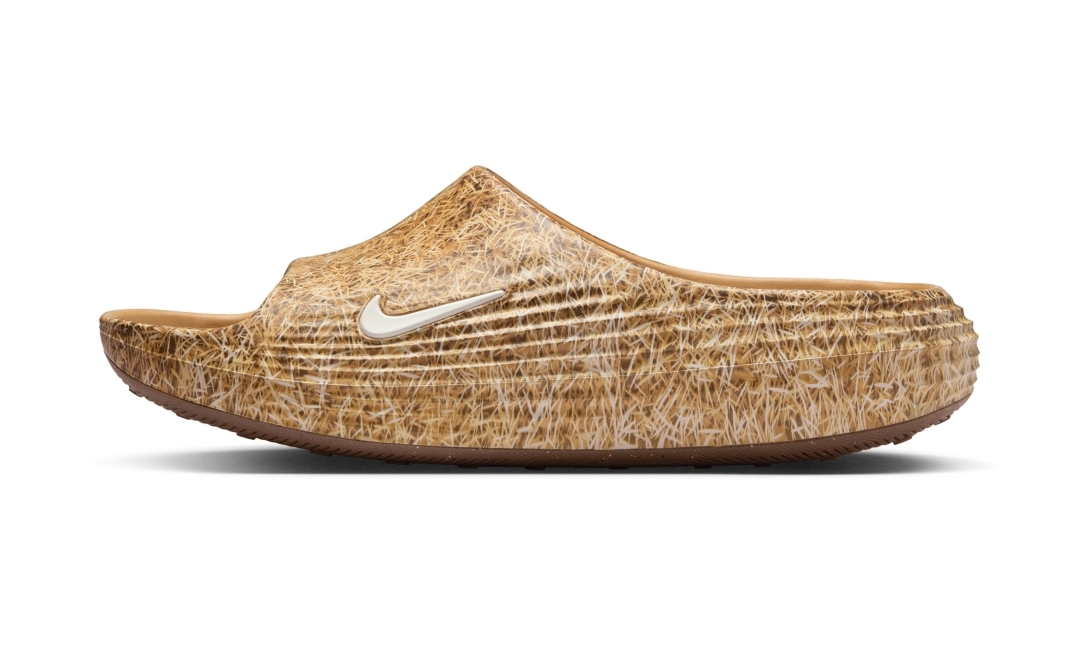 【2025年 12/19 発売予定】.SWOOSH × NIKE REACTX REJUVEN8 SLIDE QS “Touch Grass Pack” (ドットスウッシュ ナイキ リアクト リジュビネイト “タッチグラスパック”) [IO9763-300/IR0860-700]