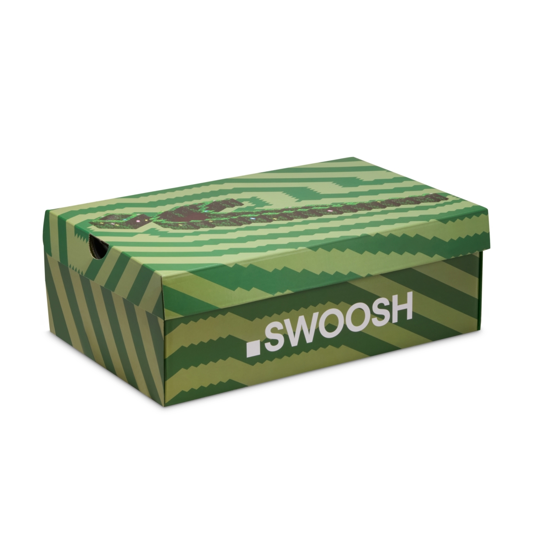 【2025年 12/19 発売予定】.SWOOSH × NIKE REACTX REJUVEN8 SLIDE QS “Touch Grass Pack” (ドットスウッシュ ナイキ リアクト リジュビネイト “タッチグラスパック”) [IO9763-300/IR0860-700]