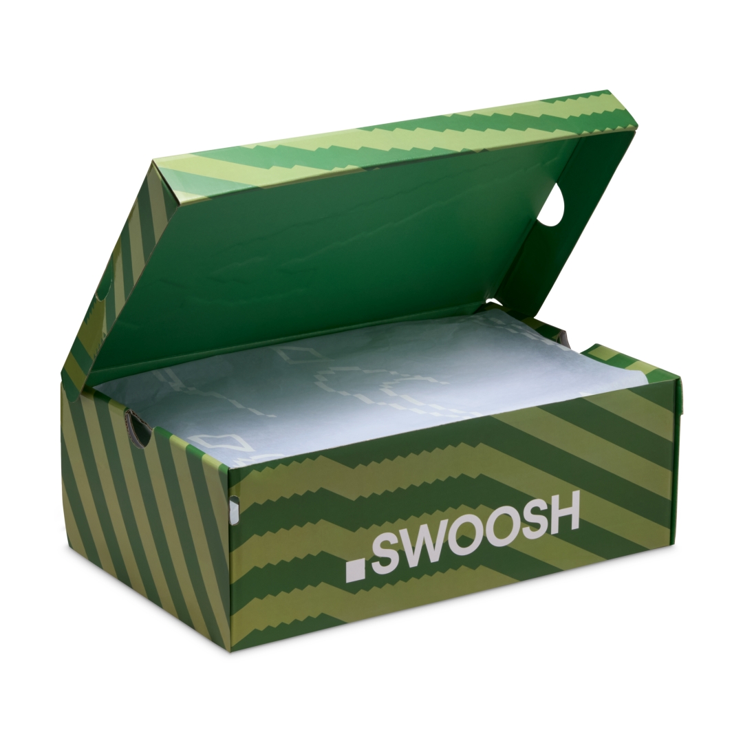 【2025年 12/19 発売予定】.SWOOSH × NIKE REACTX REJUVEN8 SLIDE QS “Touch Grass Pack” (ドットスウッシュ ナイキ リアクト リジュビネイト “タッチグラスパック”) [IO9763-300/IR0860-700]