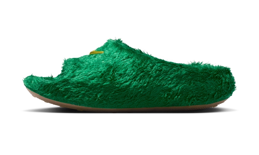 【2025年 12/19 発売予定】.SWOOSH × NIKE REACTX REJUVEN8 SLIDE QS “Touch Grass Pack” (ドットスウッシュ ナイキ リアクト リジュビネイト “タッチグラスパック”) [IO9763-300/IR0860-700]