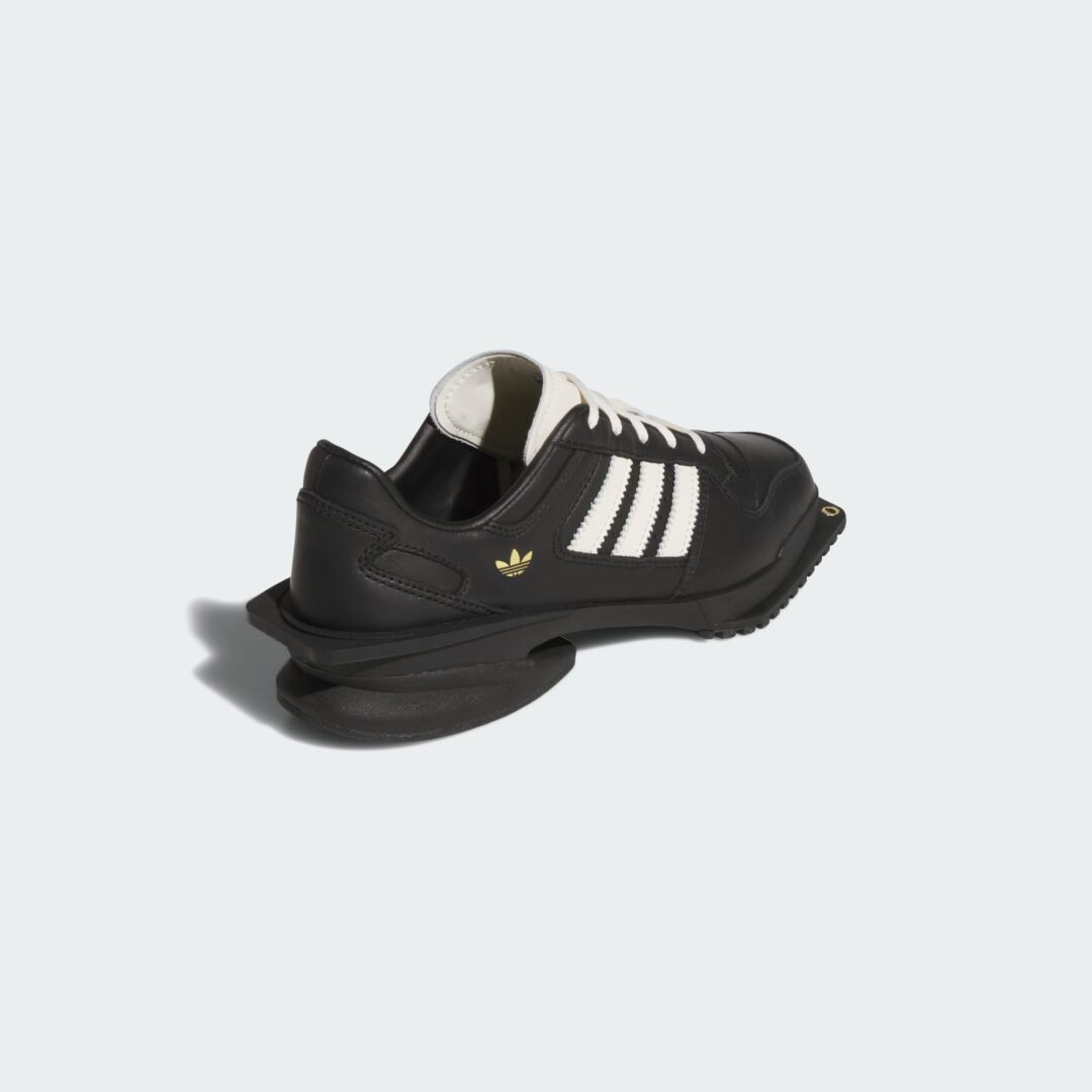 【2025年 12/19 発売】adidas Originals W FORUM CUBISM SQ “Core Black/Cream White” (アディダス オリジナルス フォーラム キュビズム “ブラック/ホワイト”) [JP9073/JR9744]