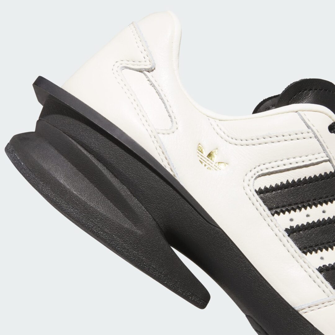 【2025年 12/19 発売】adidas Originals W FORUM CUBISM SQ “Core Black/Cream White” (アディダス オリジナルス フォーラム キュビズム “ブラック/ホワイト”) [JP9073/JR9744]
