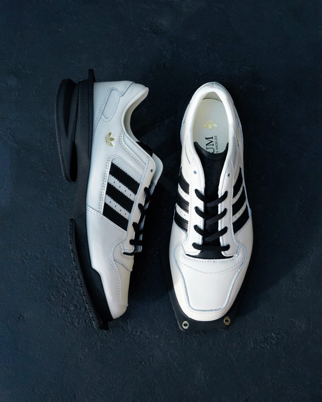 【2025年 12/19 発売】adidas Originals W FORUM CUBISM SQ “Core Black/Cream White” (アディダス オリジナルス フォーラム キュビズム “ブラック/ホワイト”) [JP9073/JR9744]