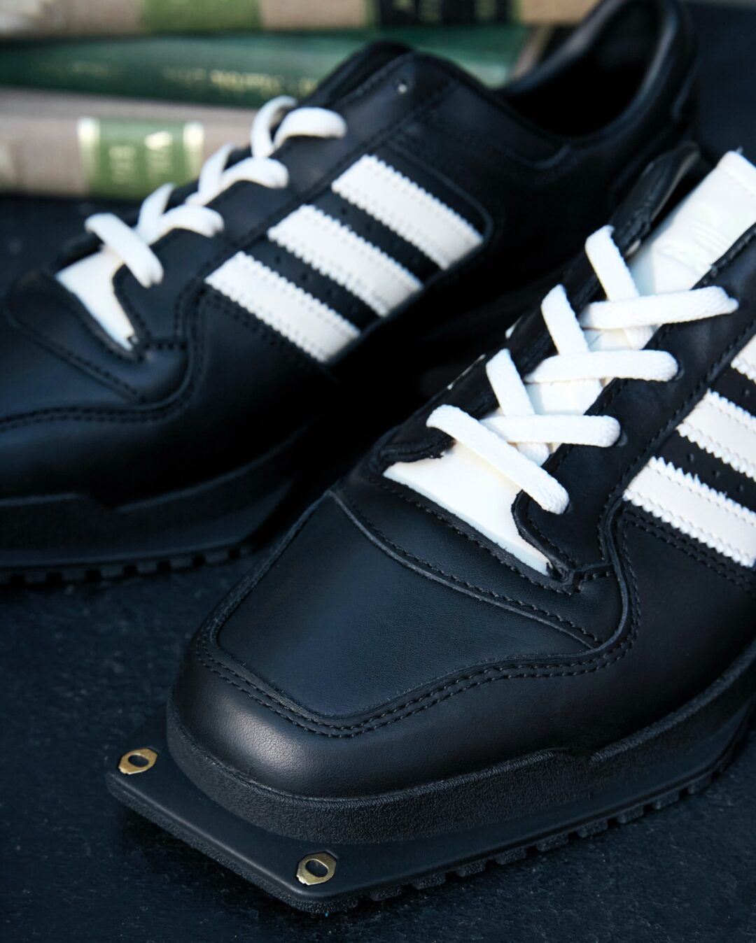 【2025年 12/19 発売】adidas Originals W FORUM CUBISM SQ “Core Black/Cream White” (アディダス オリジナルス フォーラム キュビズム “ブラック/ホワイト”) [JP9073/JR9744]