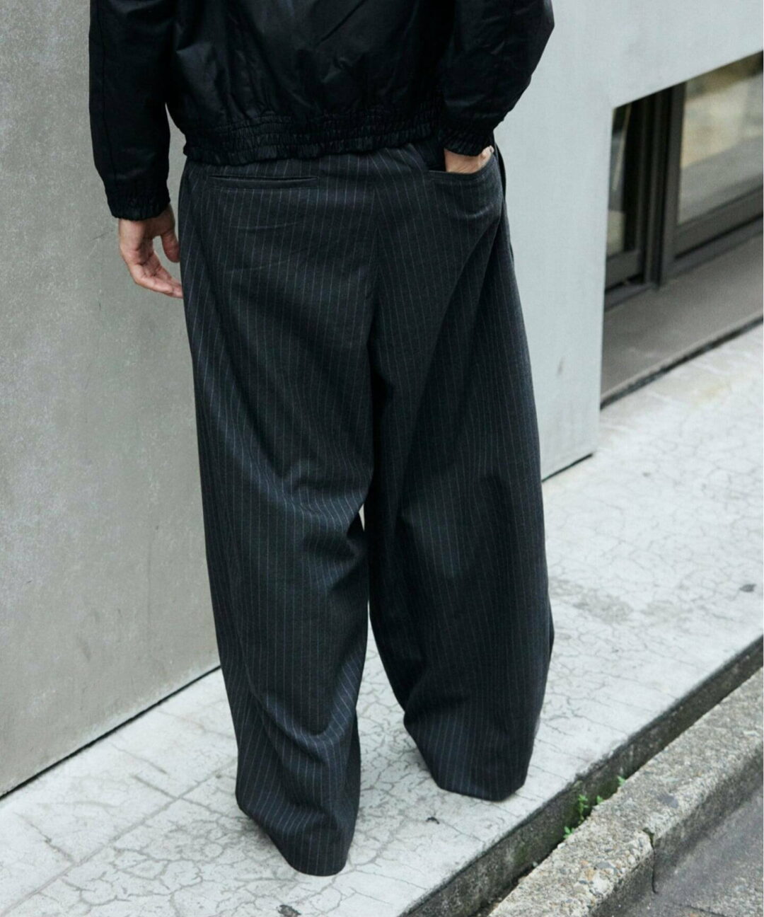 JOURNAL STANDARD “TR モダン ツイル ワイド ストライプ スラックス”が2025年 12月下旬 発売 (ジャーナルスタンダード)