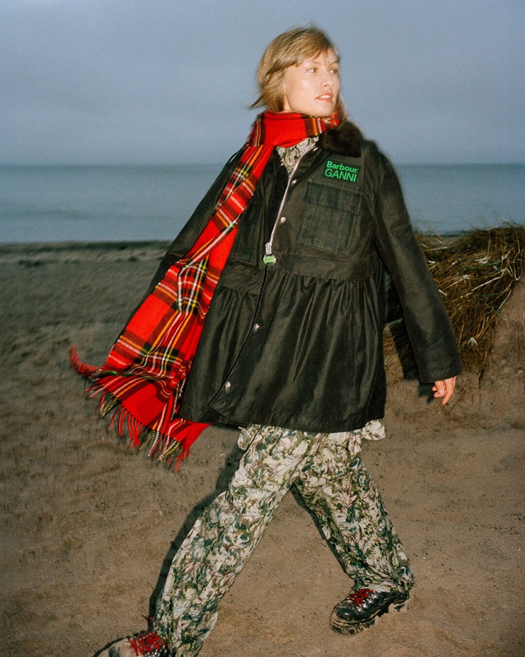 GANNI x Barbour コラボ第4弾が2025年 12/10 発売 (ガニー バブアー)