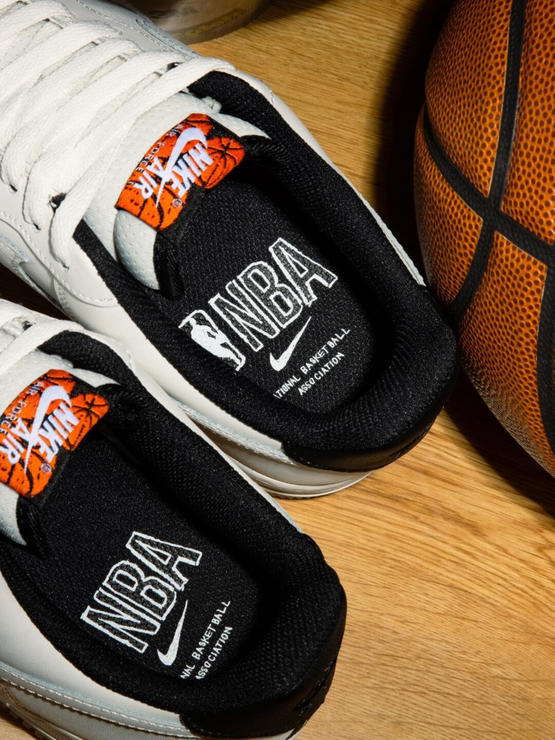 【2025年 12/23 発売】NBA × NIKE AIR FORCE 1 “Phantom” (エヌビーエー ナイキ エア フォース ロー “ファントム”) [IQ0293-030]