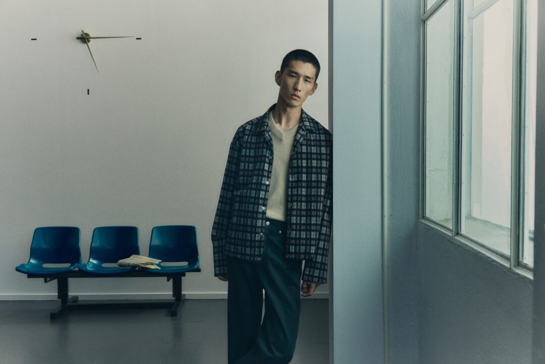 H&M ATELIERから、エッセンシャルを再解釈した冬のカプセルコレクションが2025年 12/11 発売 (エイチアンドエム)