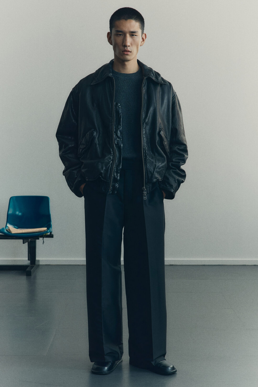 H&M ATELIERから、エッセンシャルを再解釈した冬のカプセルコレクションが2025年 12/11 発売 (エイチアンドエム)