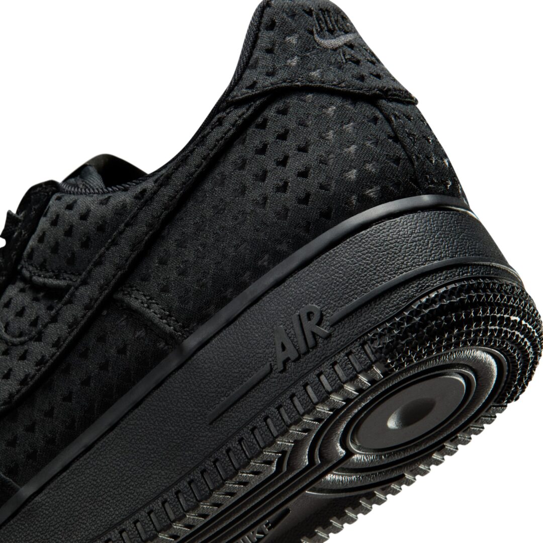 【2026年 2月 発売予定】NIKE AIR FORCE 1 LOW “Valentine 2026/Triple Black” (ナイキ エア フォース 1 ロー “バレンタイン/トリプルブラック”) [IQ9965-001]