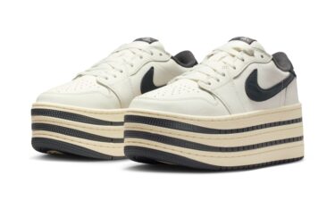 【2026年 発売予定】NIKE W AIR JORDAN 1 TRIPLE STACK “Sail/Black” (ナイキ エア ジョーダン トリプルスタック “セイル/ブラック”) [HV8288-100]