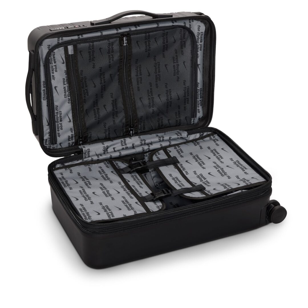 NIKE AF1をイメージしたスーツケースが2026年 1/1 発売 (NIKE AIR FORCE 1 ナイキ エア フォース Luggage) [HV8584-010/HV8586-010/IO0771-010]