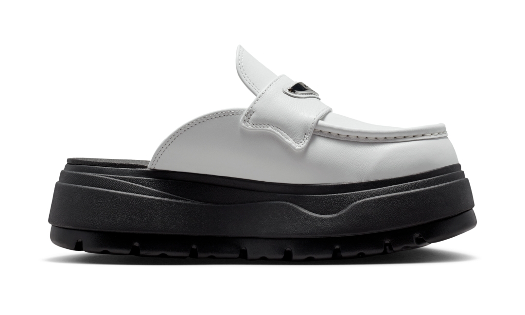 【2026年 1/1 発売】NIKE W AIR JORDAN Loafer Mule “Summit White/Black” (ナイキ エア ジョーダン ローファー ミュール “サミットホワイト/ブラック”) [HJ4292-100]