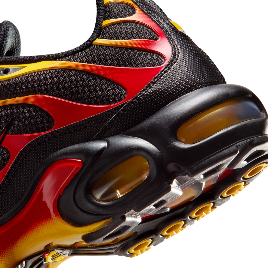 【2026年 1/12 発売】NIKE AIR MAX PLUS “Black/University Gold/University Red” (ナイキ エア マックス プラス “ブラック/ゴールド/レッド”) [DM0032-030]