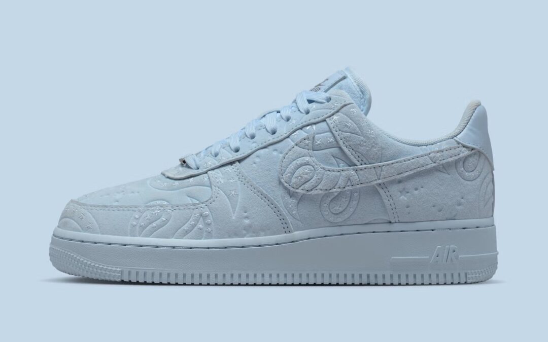 【2026年 春 発売予定】NIKE AIR FORCE 1 LOW SUEDE “Paisley/Hydrogen Blue” (ナイキ エア フォース 1 ロー スエード “ペイズリー/ハイドロゲンブルー”) [IO1259-400]