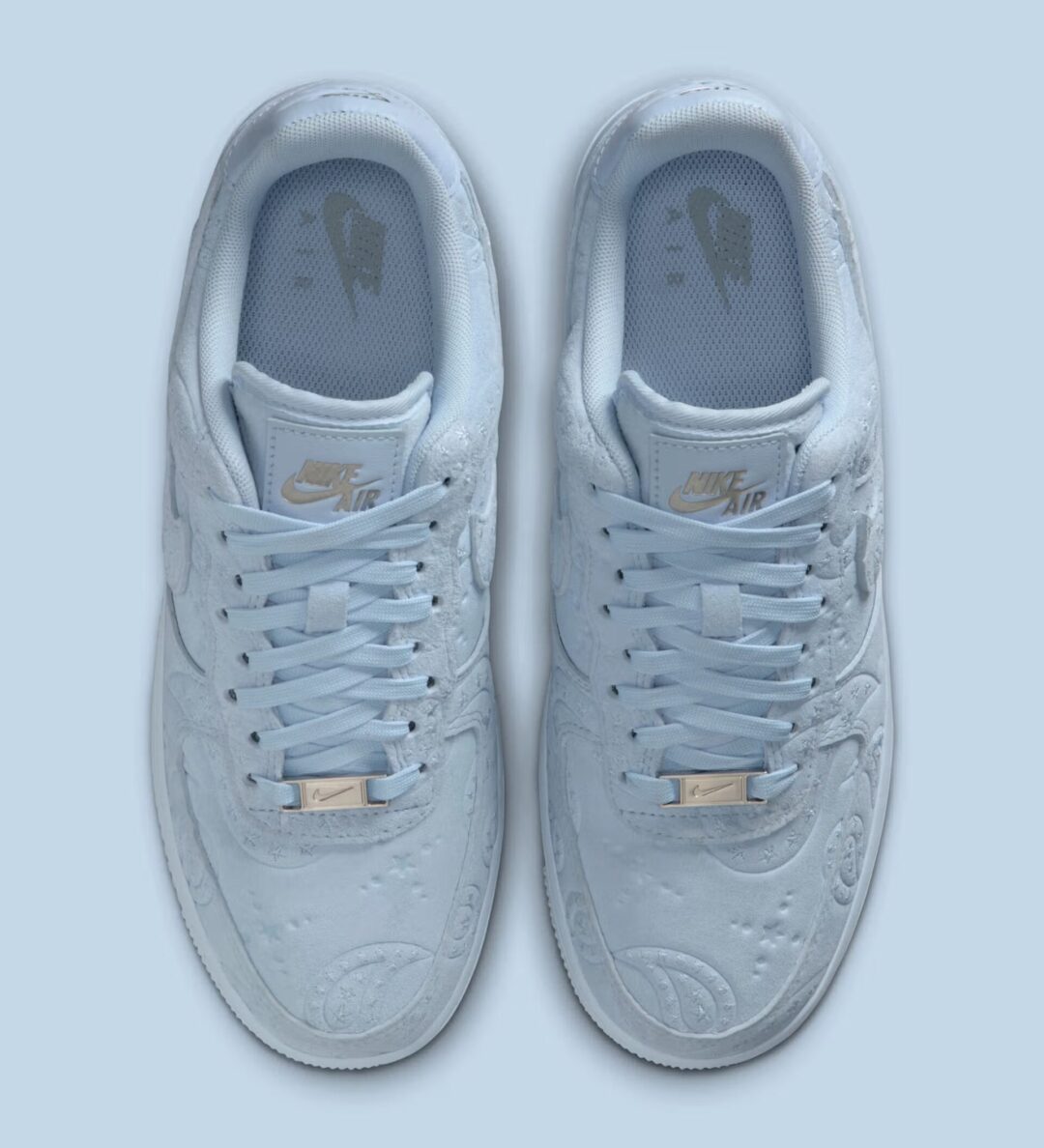 【2026年 春 発売予定】NIKE AIR FORCE 1 LOW SUEDE “Paisley/Hydrogen Blue” (ナイキ エア フォース 1 ロー スエード “ペイズリー/ハイドロゲンブルー”) [IO1259-400]