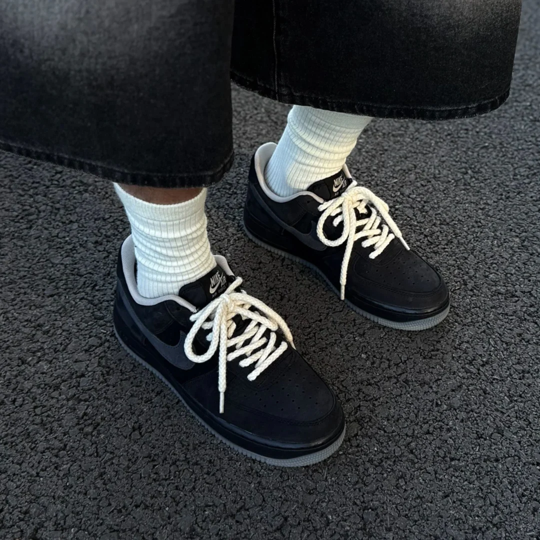 【2026年 発売】NIKE AIR FORCE 1 LOW “Black Fossil” (ナイキ エア フォース ロー “ブラックフォッシル”) [IQ9791-001]