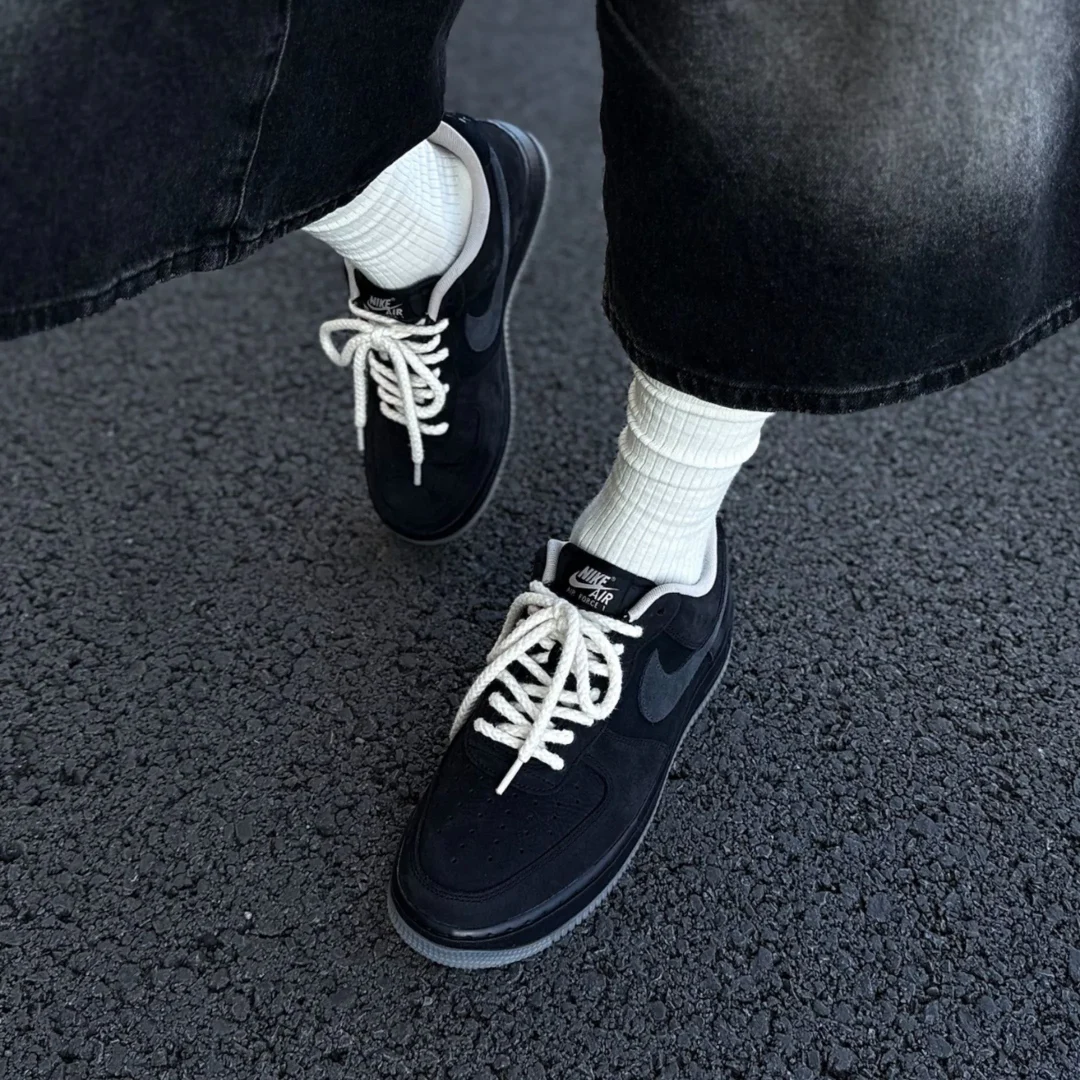 【2026年 発売】NIKE AIR FORCE 1 LOW “Black Fossil” (ナイキ エア フォース ロー “ブラックフォッシル”) [IQ9791-001]