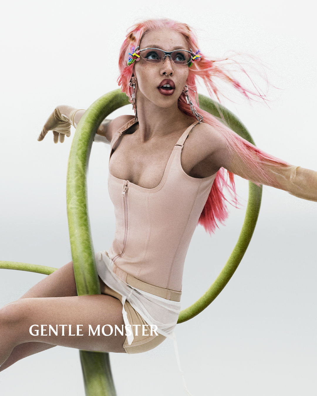 GENTLE MONSTER 2026 BOUQUET コレクションが発売 (ジェントルモンスター)
