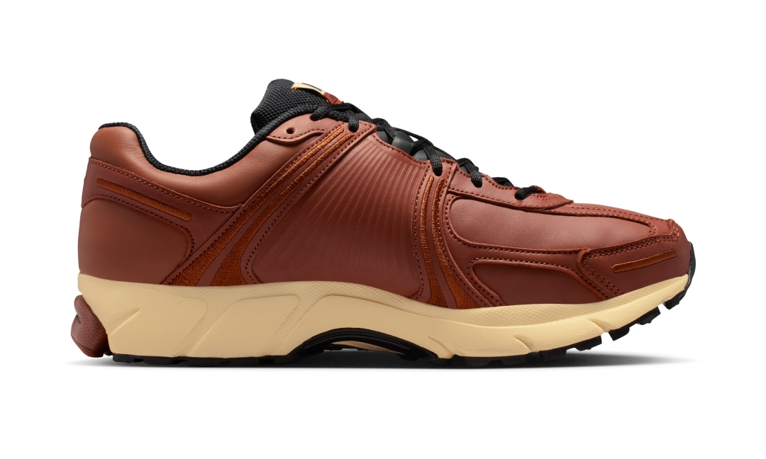 【2026年 1/27 発売】NIKE ZOOM VOMERO 5 “Pony” (ナイキ ズーム ボメロ 5 “ポニー”) [IO4555-200]