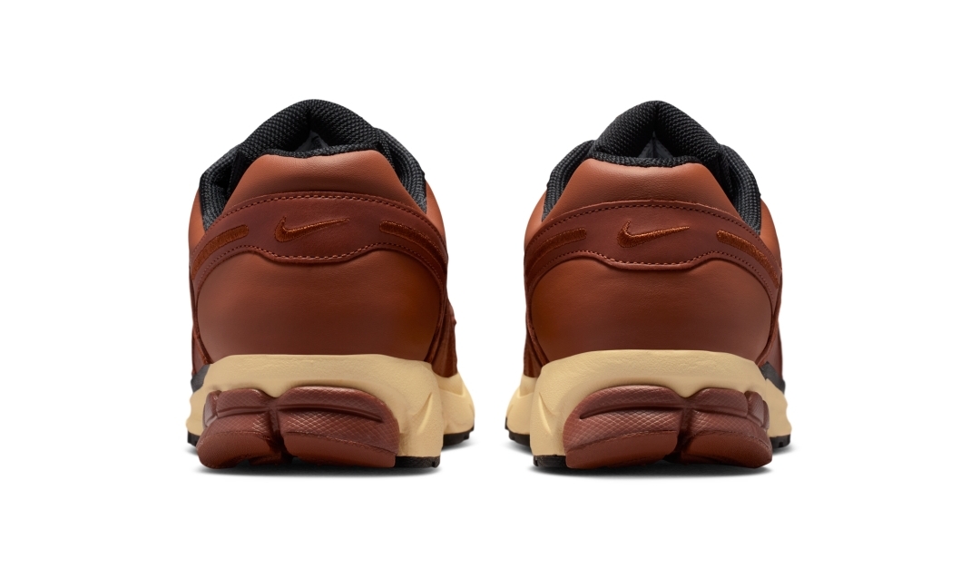 【2026年 1/27 発売】NIKE ZOOM VOMERO 5 “Pony” (ナイキ ズーム ボメロ 5 “ポニー”) [IO4555-200]