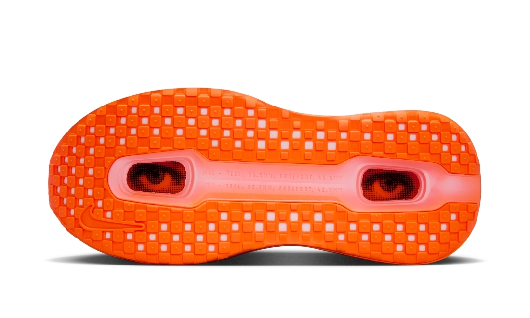 【2026年 3/28 & 4/8 発売】Melitta Baumeister x NIKE VOMERO PREMIUM “Total Orange/Black” (メリッタ・バウマイスター ナイキ ボメロ プレミアム “オレンジ/ブラック”) [IQ7166-800]