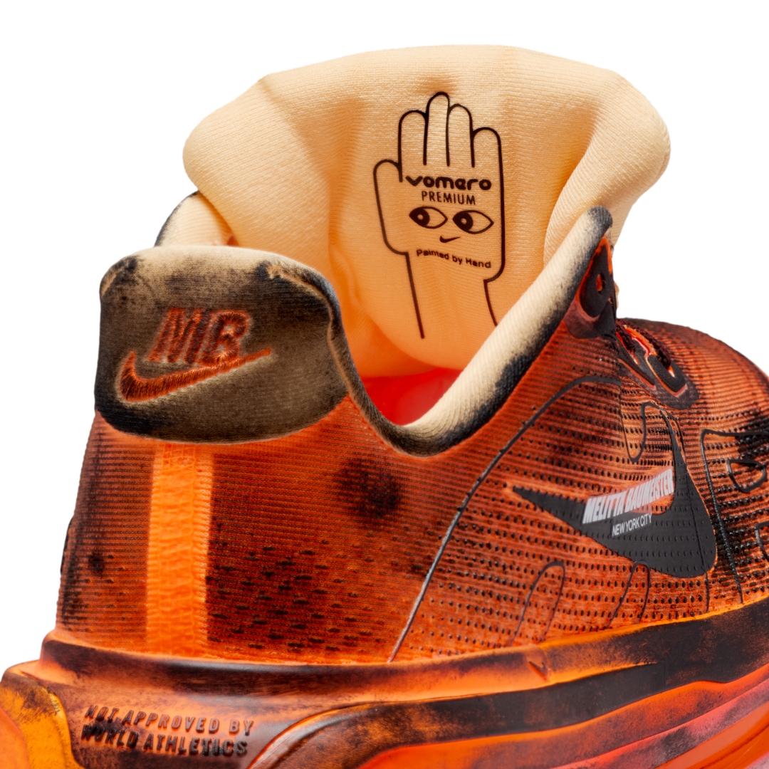 【2026年 3/28 & 4/8 発売】Melitta Baumeister x NIKE VOMERO PREMIUM “Total Orange/Black” (メリッタ・バウマイスター ナイキ ボメロ プレミアム “オレンジ/ブラック”) [IQ7166-800]