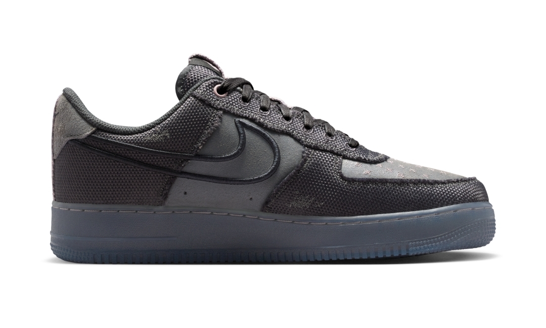 【2026年 春 発売予定】NIKE AIR FORCE 1 LOW “Anthracite/Iron Grey” (ナイキ エア フォース ロー “アンスラサイト/グレー/バイオレット”) [IQ0614-060]