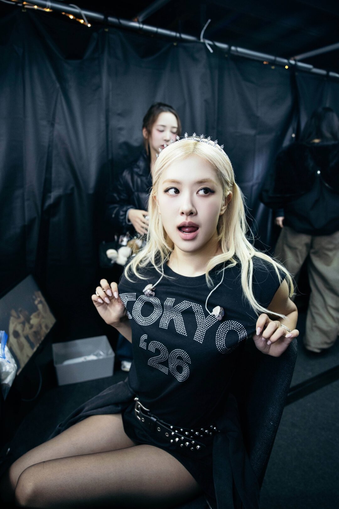 Levi’sが「BLACKPINK Rosé」のカスタムステージ衣装を制作・提供 (リーバイス ブラックピンク ロゼ)