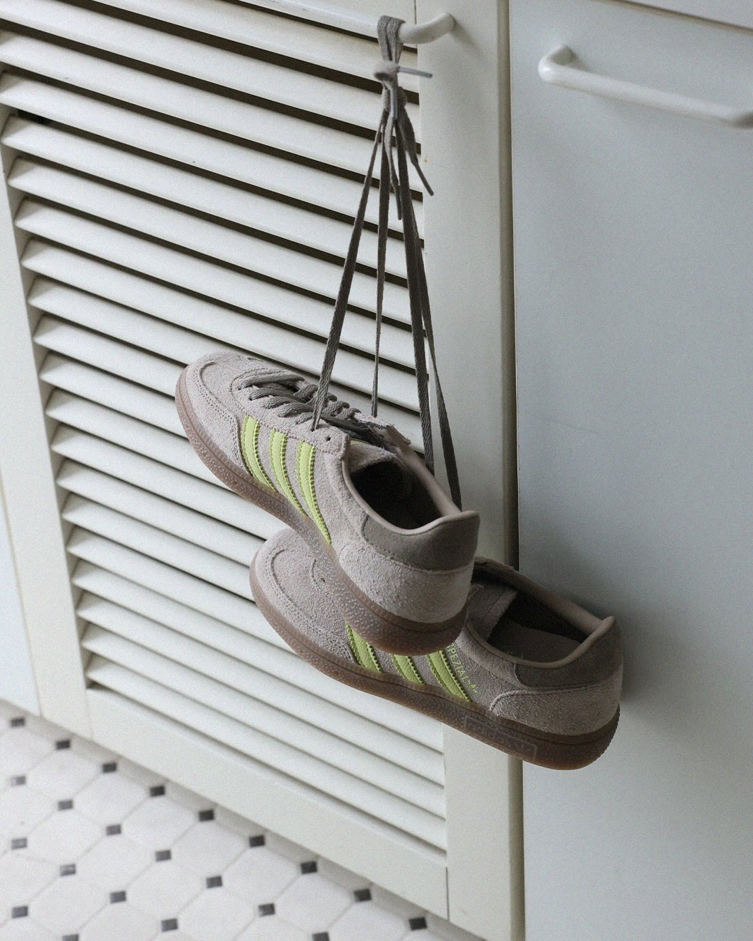 【2026年 1/22 発売】JOURNAL STANDARD relume × adidas Originals W HANDBALL SPEZIAL (ジャーナルスタンダード アディダス オリジナルス ハンドボール スペツィアル) [IH1502/IH1503]