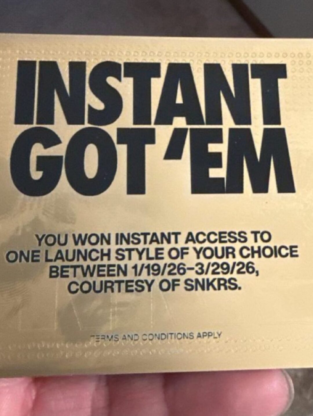 海外ナイキで「GOT’EM ゴールデンチケット」がサプライズで配布！期間限定でSNKRS アイテムと交換可能 (NIKE Golden Ticket)