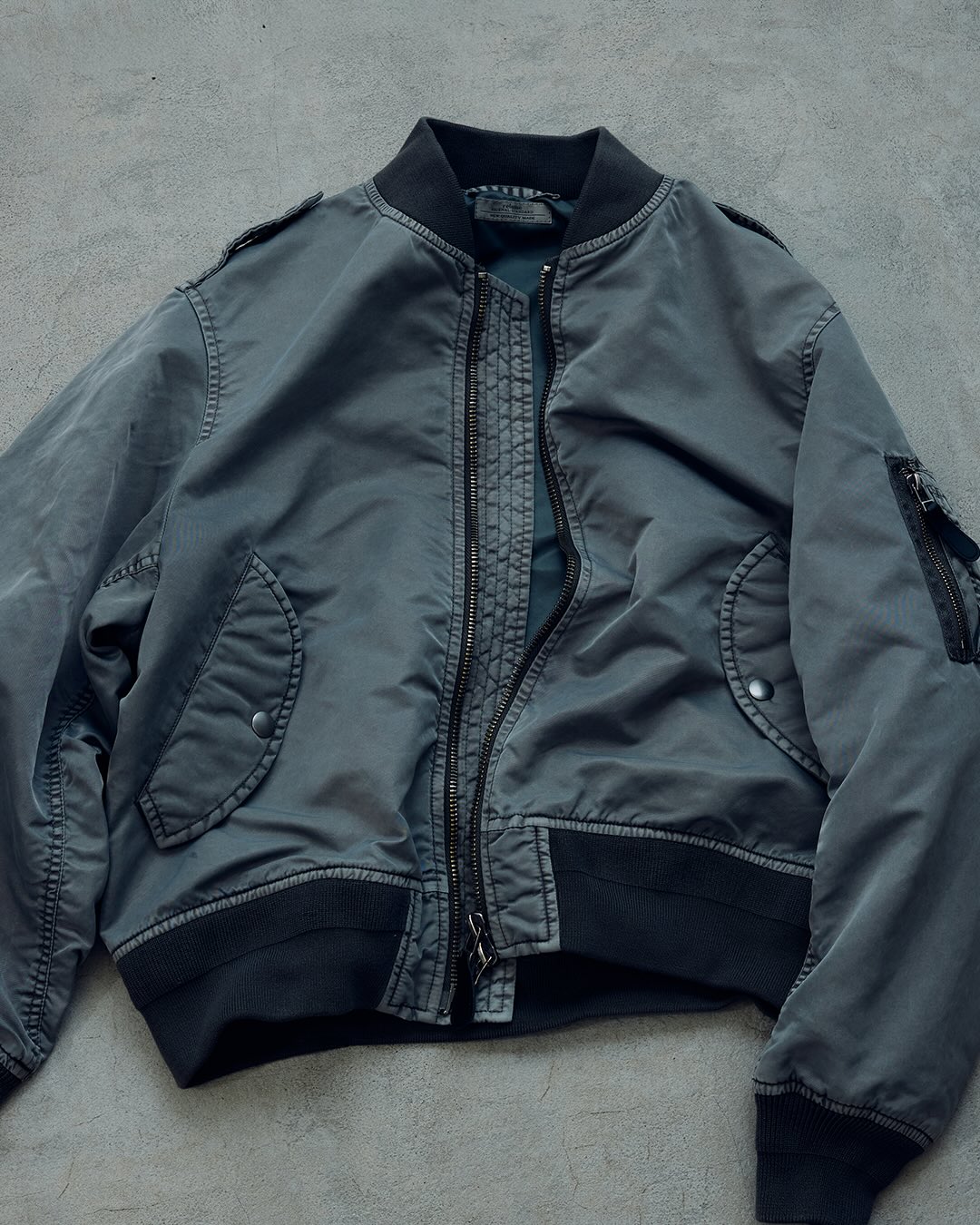 JOURNAL STANDARD relume 2026 SS “ガーメントダイ L-2B フライトジャケット”が発売 (ジャーナルスタンダード)