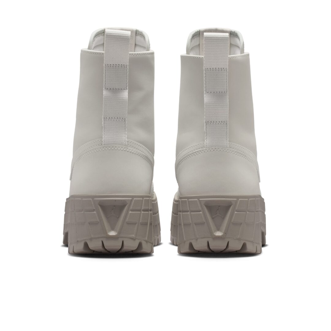 【2026年 発売予定】NIKE WMNS AIR JORDAN 1 HIGH BROOKLYN “Pale Grey/Enigma Stone” (ナイキ ウィメンズ ナイキ エア ジョーダン 1 ハイ ブルックリン “ぺールグレー”) [IR0837-099]