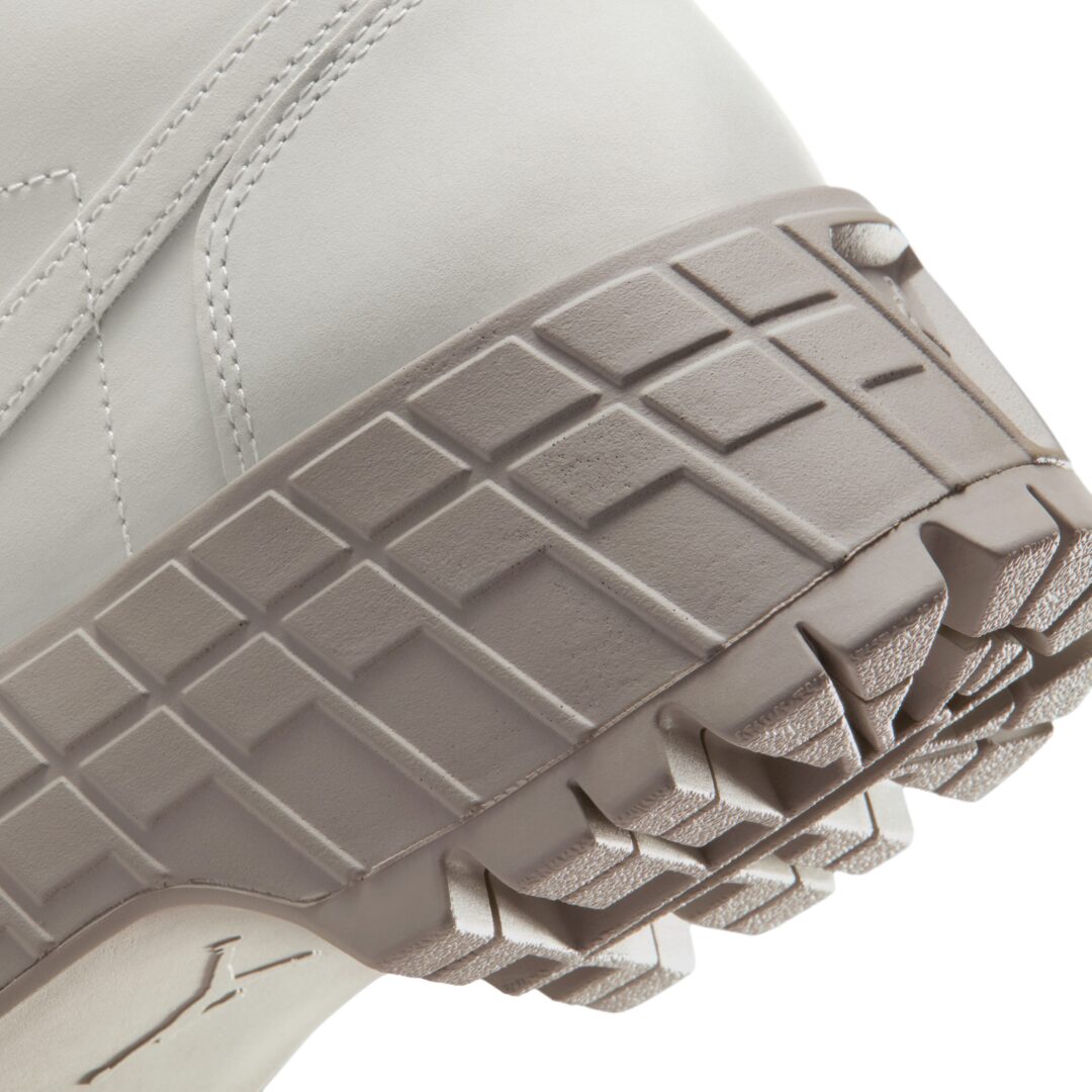 【2026年 発売予定】NIKE WMNS AIR JORDAN 1 HIGH BROOKLYN “Pale Grey/Enigma Stone” (ナイキ ウィメンズ ナイキ エア ジョーダン 1 ハイ ブルックリン “ぺールグレー”) [IR0837-099]