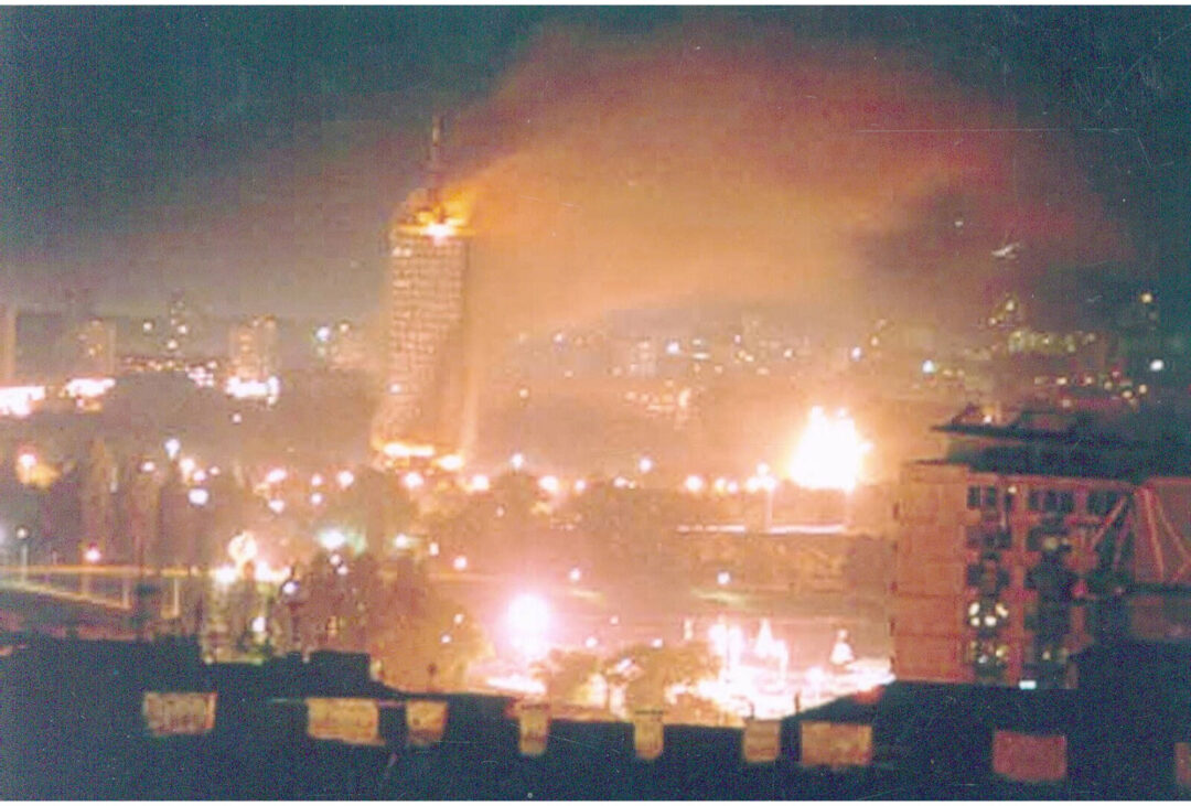 “Carhartt WIP Active Jacket”の生誕50年を祝う特別な書籍「SEDIMENTAL WORKS」が2026年 1/16 発売 (カーハート)