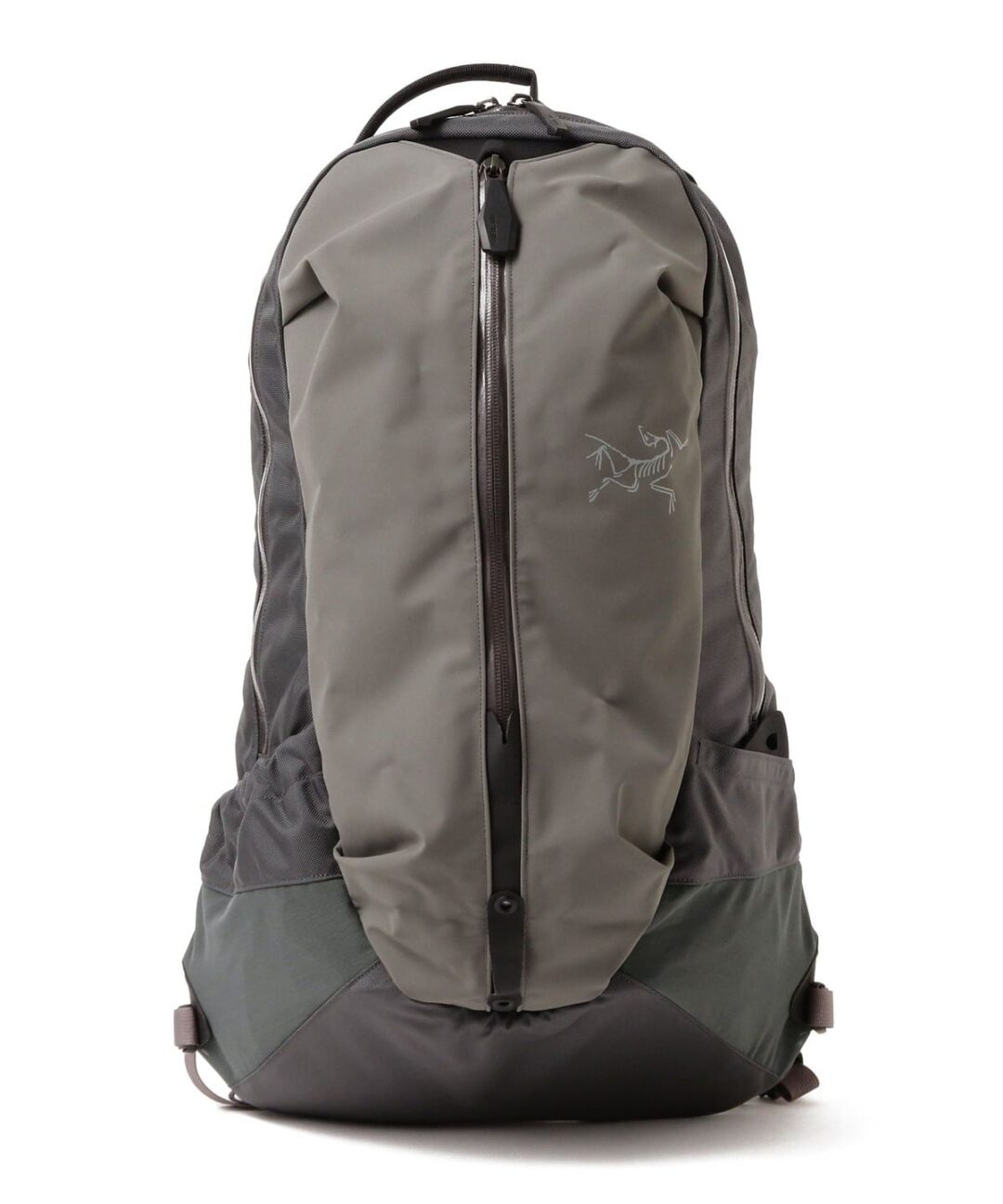 ARC’TERYX “Arro 16 & Arro 22 Backpack”が発売 (アークテリクス アロー) [X000007473/X000007969/X000007965]