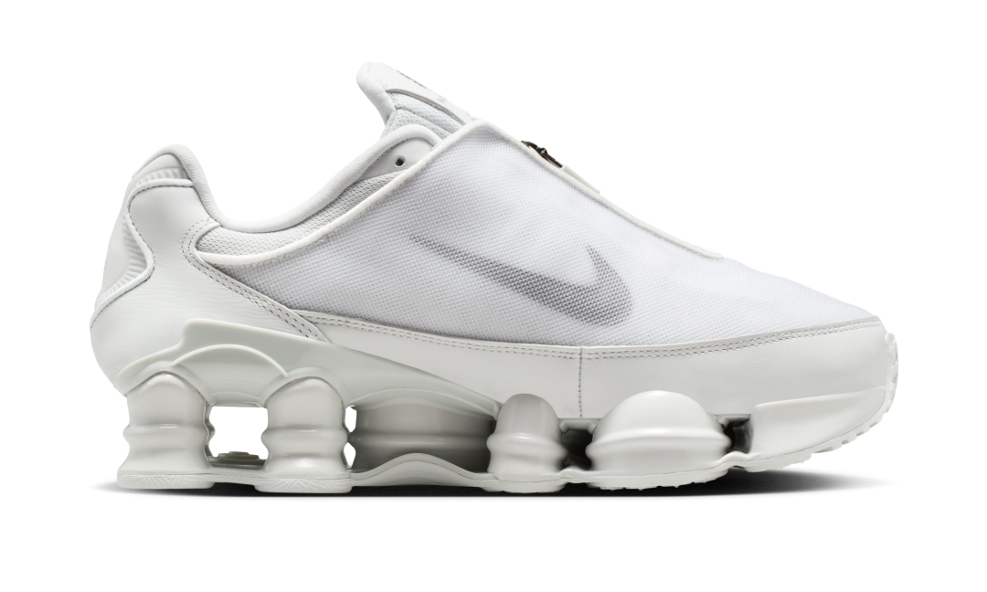 【海外発売】NIKE SHOX R4 TL “Winterized/Black/Photon Dust” (ナイキ ショックス “ウィンタライズド/ブラック/フォトンダスト) [HM9612-010/HM9612-025]