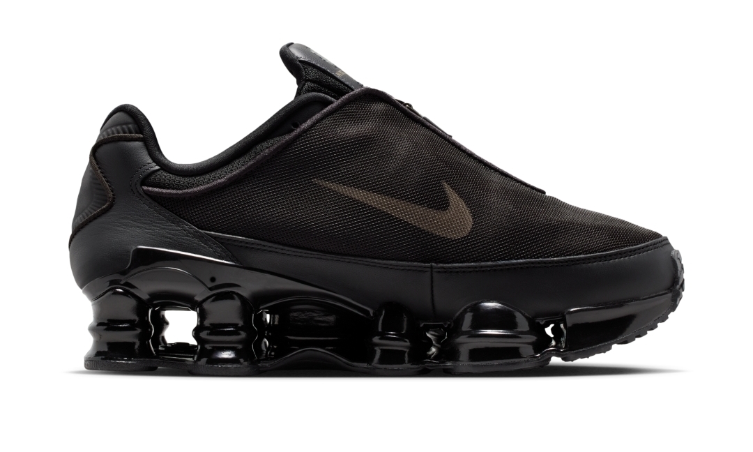 【海外発売】NIKE SHOX R4 TL “Winterized/Black/Photon Dust” (ナイキ ショックス “ウィンタライズド/ブラック/フォトンダスト) [HM9612-010/HM9612-025]