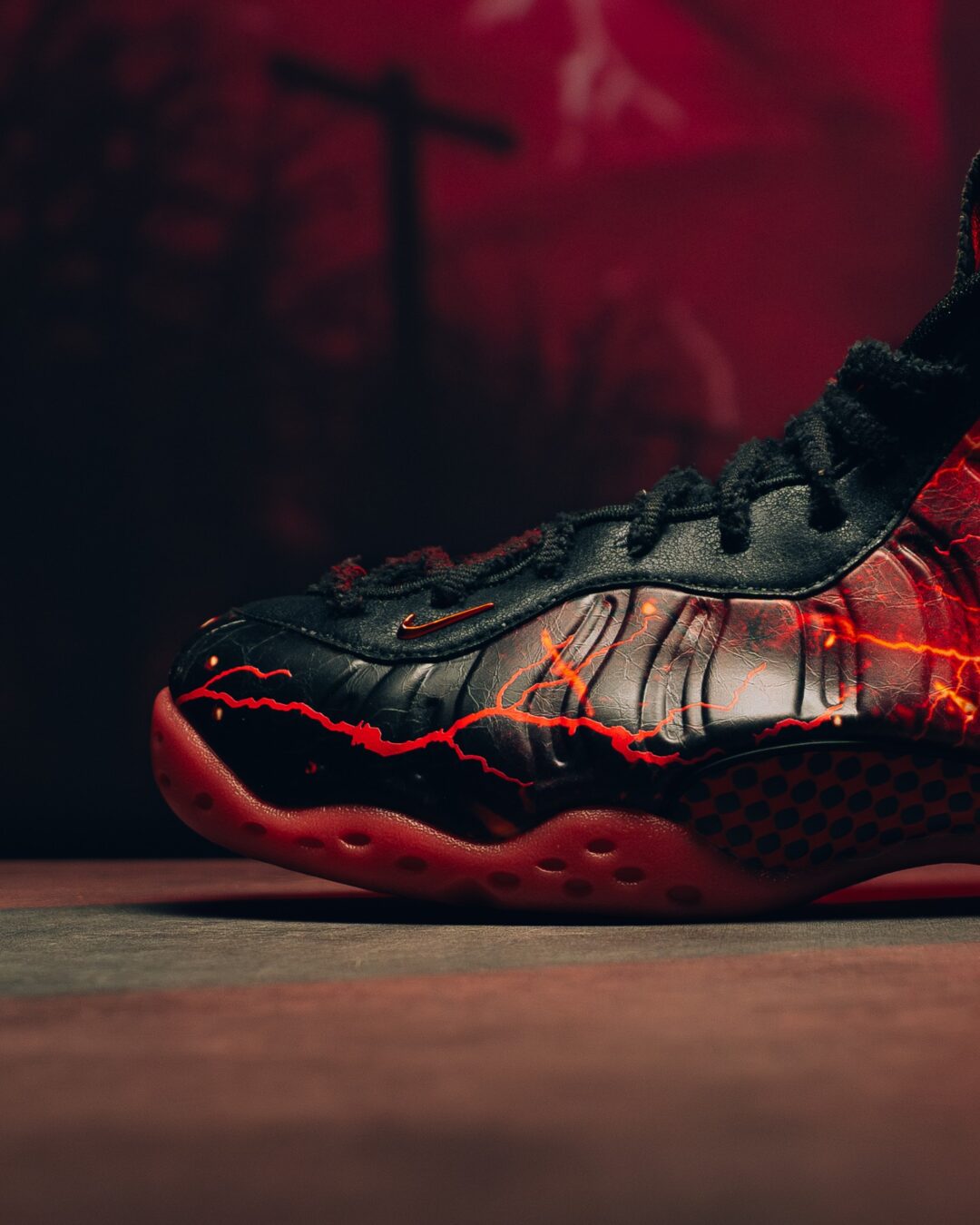 【2026年 2/13 発売予定】Stranger Things × NIKE AIR FOAMPOSITE ONE PREMIUM QS (ストレンジャー・シングス ナイキ エア フォームポジット ワン プレミアム) [IR7336-001]