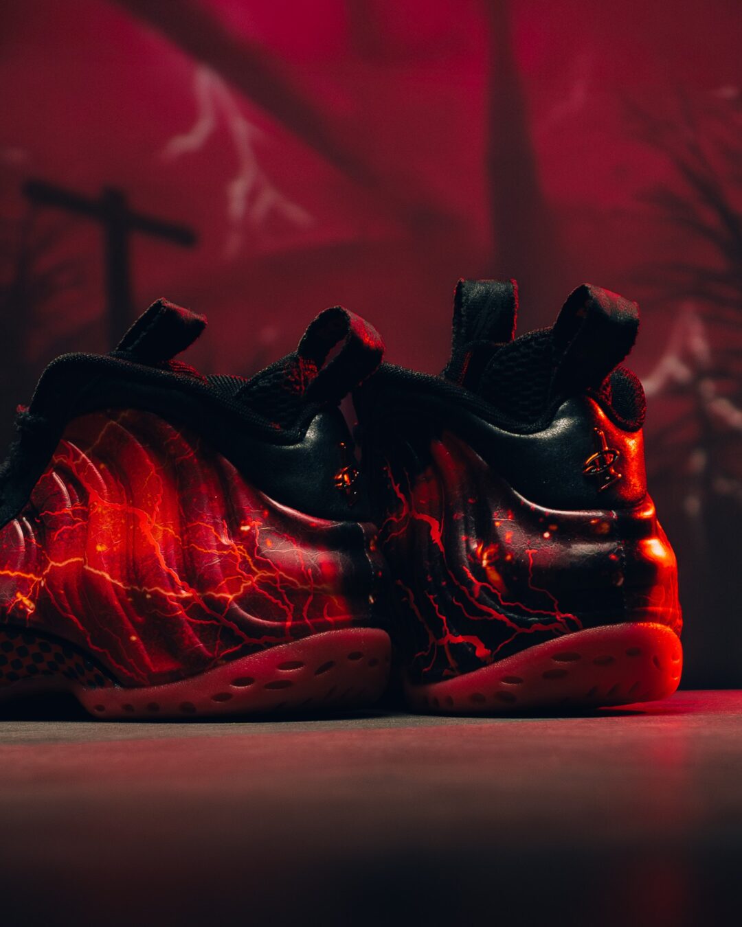 【2026年 2/13 発売予定】Stranger Things × NIKE AIR FOAMPOSITE ONE PREMIUM QS (ストレンジャー・シングス ナイキ エア フォームポジット ワン プレミアム) [IR7336-001]