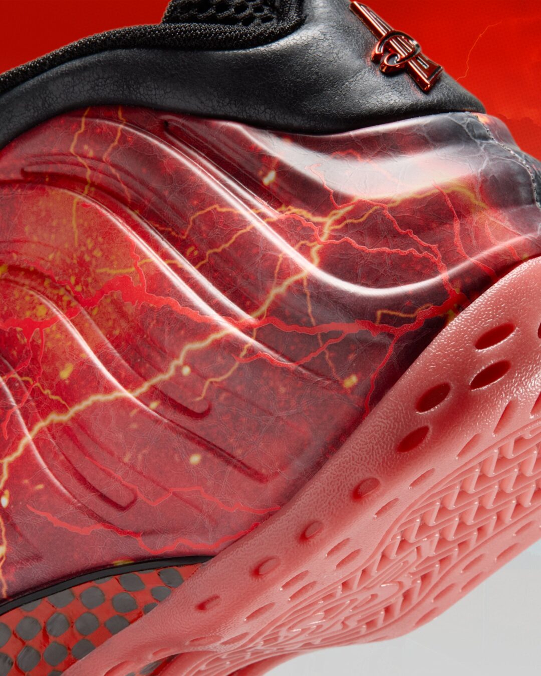 【2026年 2/13 発売予定】Stranger Things × NIKE AIR FOAMPOSITE ONE PREMIUM QS (ストレンジャー・シングス ナイキ エア フォームポジット ワン プレミアム) [IR7336-001]