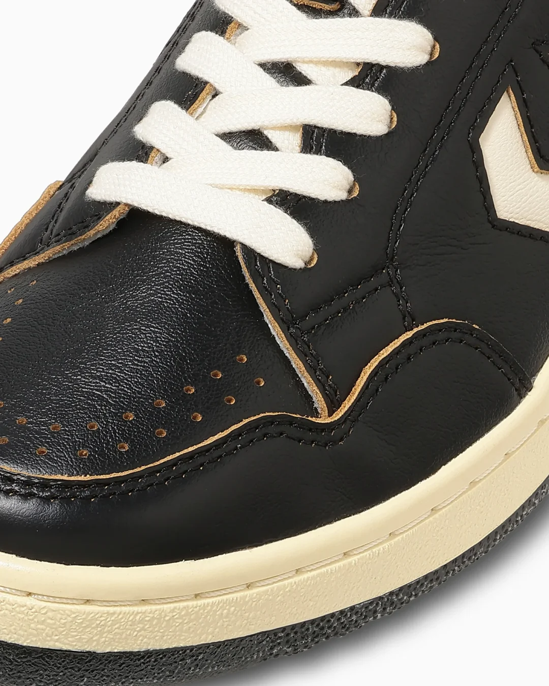 【2026年 1/23 発売】CONVERSE WEAPON CC AG OX “Red/Black” (コンバース ウエポン) [33702690/33702691]