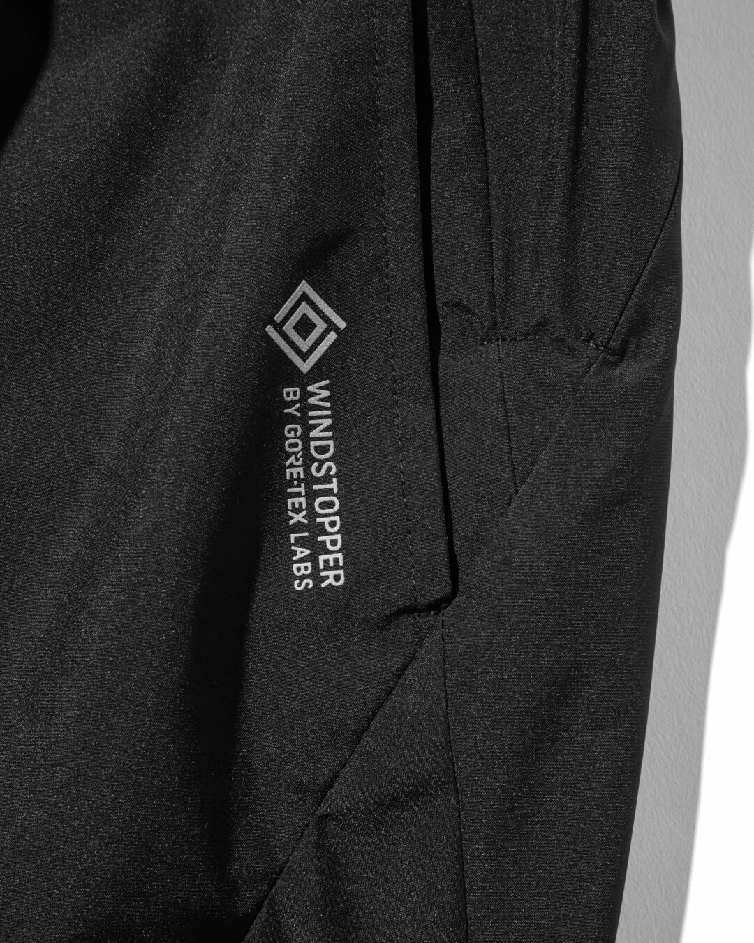 CLESSTE × Plus Phenix 2026 SS 別注 “GORE-TEX WINDSTOPPER LABS TECH MASSIVE TWISTED PANTS”が1/10 発売 (クレスト プラスフェニックス ゴアテックス ウィンドストッパー パンツ)