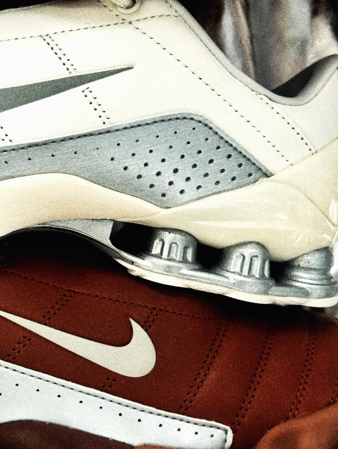 【海外発売】NIKE T90 SHOX MAGIA QS (ナイキ トータル 90 ショックス マギア) [IO9900-100/IO9900-200]