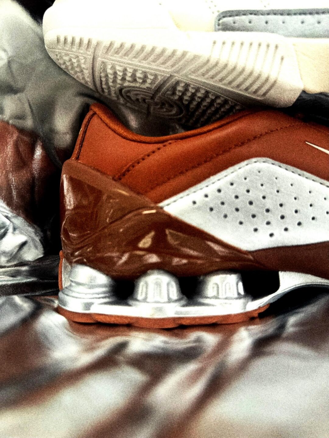 【海外発売】NIKE T90 SHOX MAGIA QS (ナイキ トータル 90 ショックス マギア) [IO9900-100/IO9900-200]