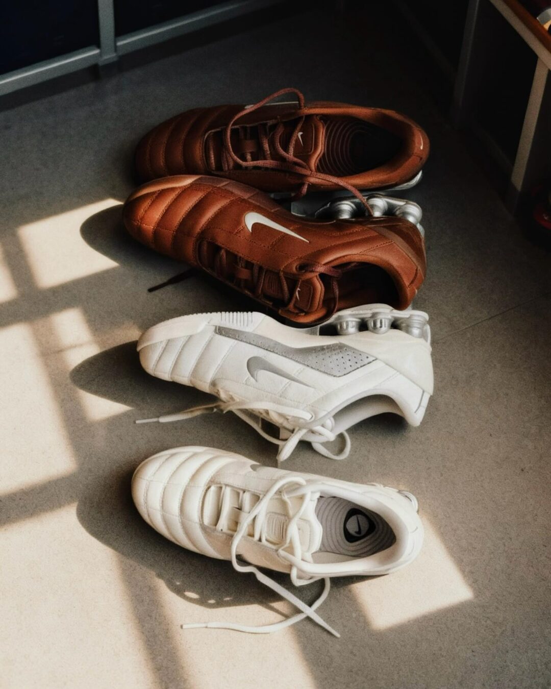 【海外発売】NIKE T90 SHOX MAGIA QS (ナイキ トータル 90 ショックス マギア) [IO9900-100/IO9900-200]