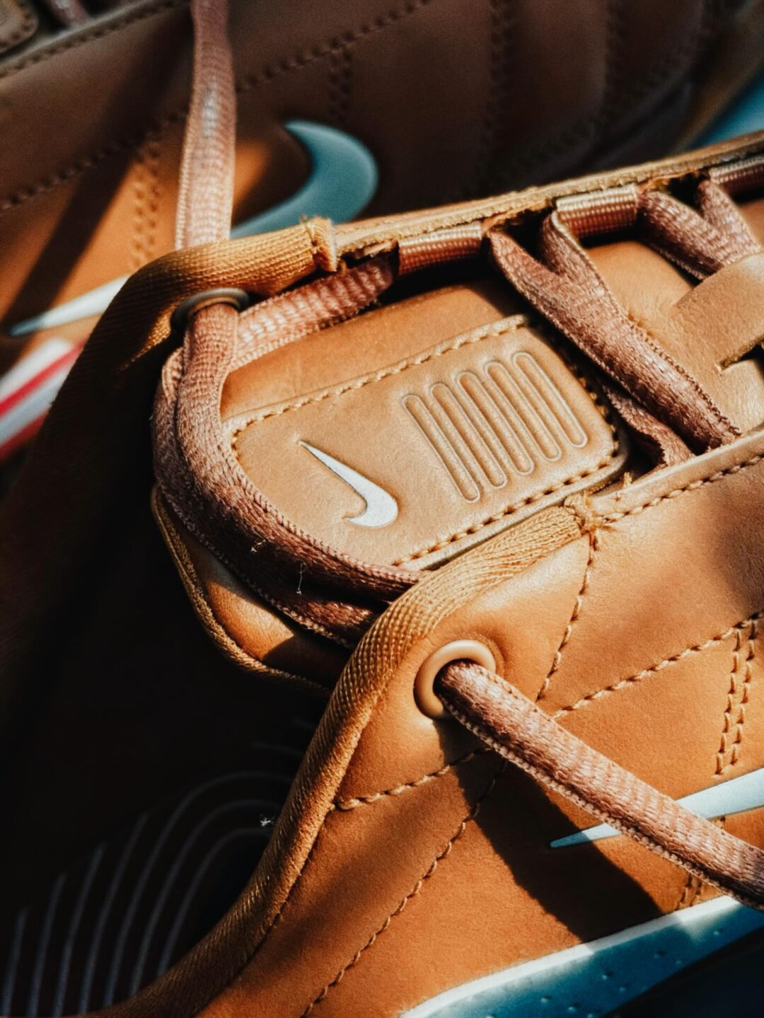 【海外発売】NIKE T90 SHOX MAGIA QS (ナイキ トータル 90 ショックス マギア) [IO9900-100/IO9900-200]