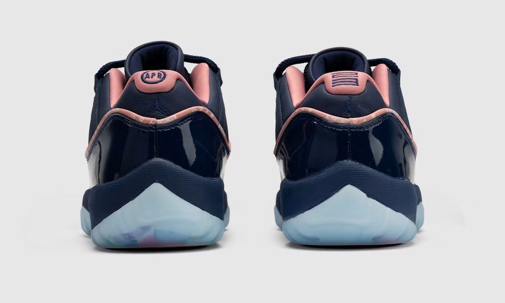 【2026年 10/30 発売】APB x NIKE AIR JORDAN 11 RETRO LOW SP “Binary Blue” (All Points Bulletin オール ポインツ ブレティン ナイキ エア ジョーダン 11) [IU8266-400]