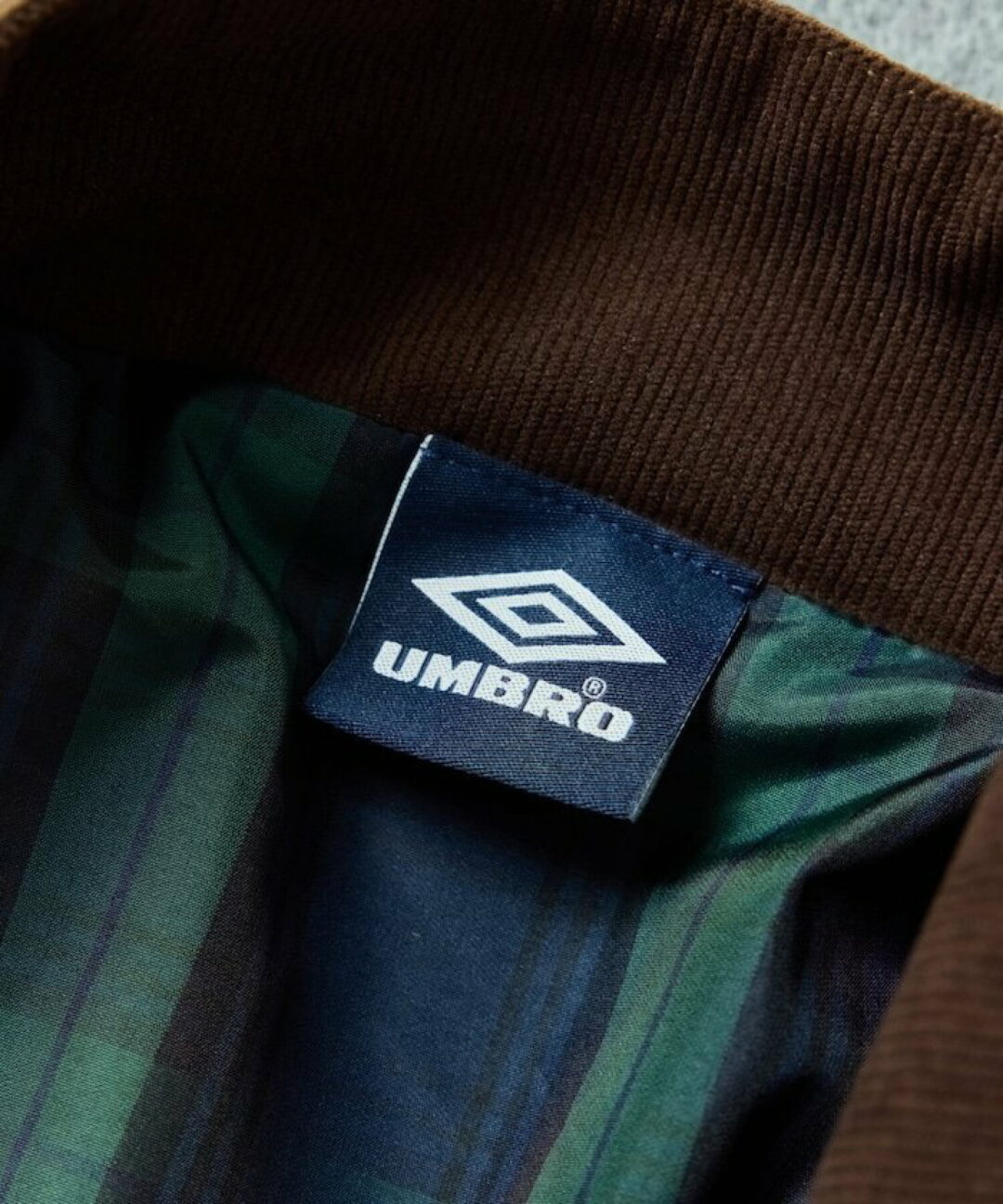 FREAK’S STORE × UMBRO 2026 SS 別注 “SP Twill Stand Collar Blouson”が1月下旬 発売 (フリークスストア アンブロ)