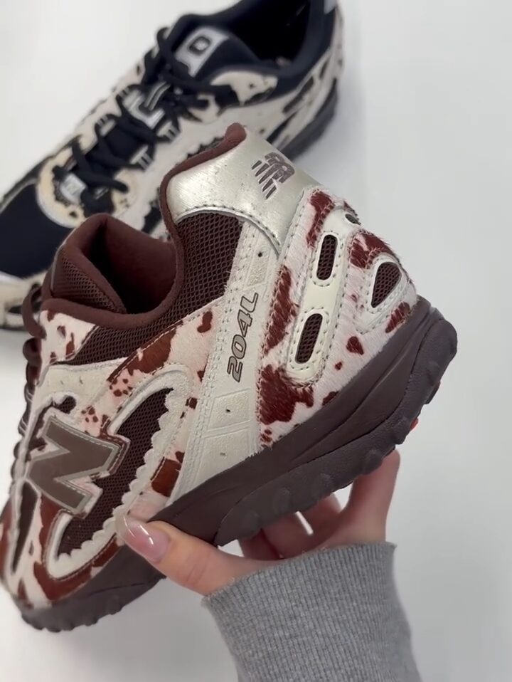 【近日発売】atmos pink × New Balance U204L “Cow girl” (アトモス ピンク ニューバランス)